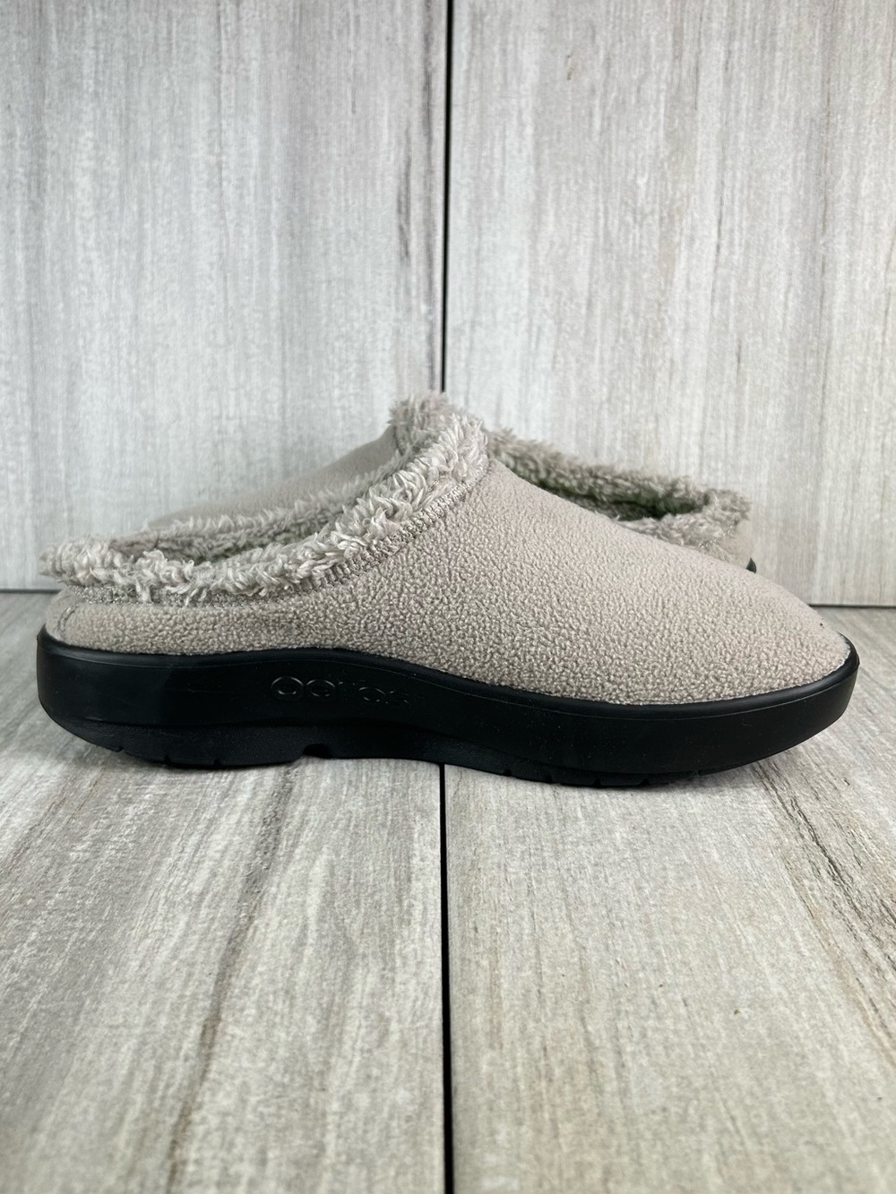 WORN 1X OOFOS OOcoozie Slip-On Clog in Light Gray with Black Sole Men's Size 9 - Picture 3 of 11